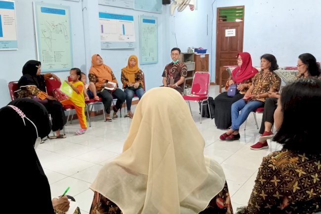 Penyuluhan Kesehatan di Pertemuan Kader Kesehatan Desa Sekarsuli