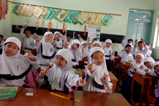 Kegiatan Penyuluhan Kesehatan dan Minum Obat Cacing Serempak Sekolah Dasar Sederajat Se-Kecamatan Klaten Utara