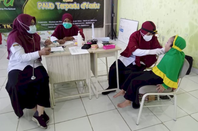 Penjaringan Anak Sekolah dan Penyuluhan Kesehatan di Paud D'Vastu