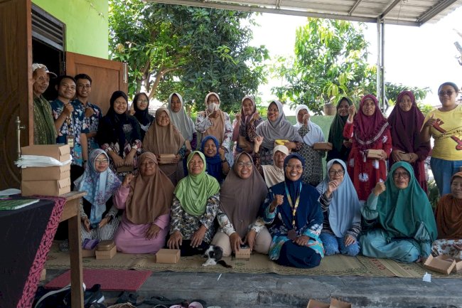 Penyuluhan Kesehatan pada Pertemuan RW 03 di Desa Ketandan