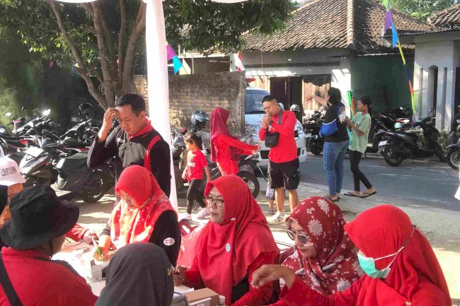 Tim P3K Bertugas pada Jalan Sehat Desa Karanganom