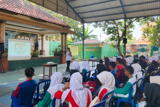 Penyuluhan Anemia pada MPLS SMK N 4 Klaten