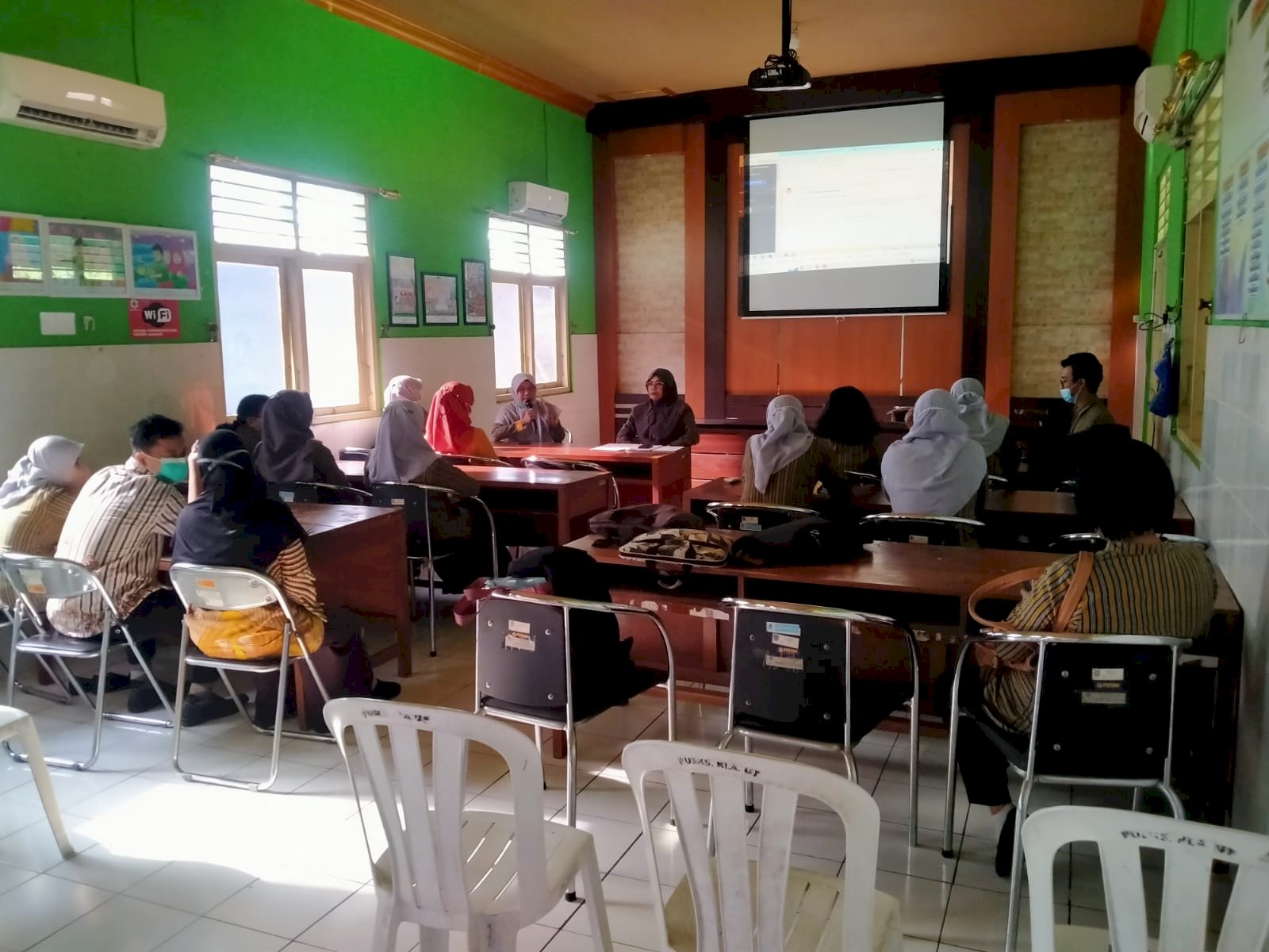 Rapat Tim UKM bersama Kepala Puskesmas Klaten Utara