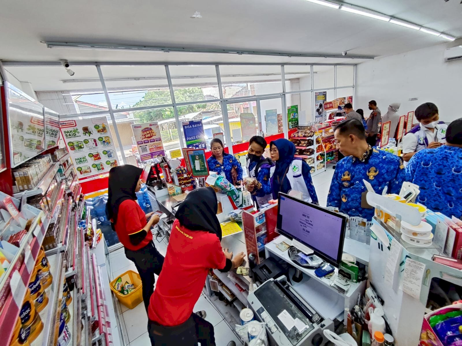 Kegiatan Pemeriksaan Keamanan Pangan Menjelang Hari Raya Idul Fitri 1444 H Bersama Lintas Sektoral