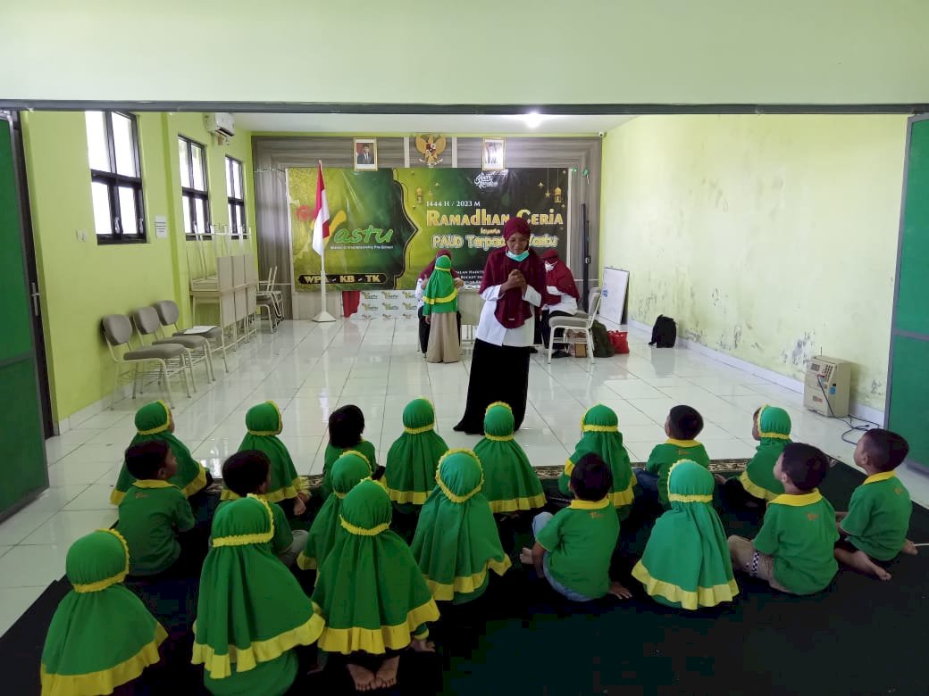 Penjaringan Anak Sekolah dan Penyuluhan Kesehatan di Paud D'Vastu