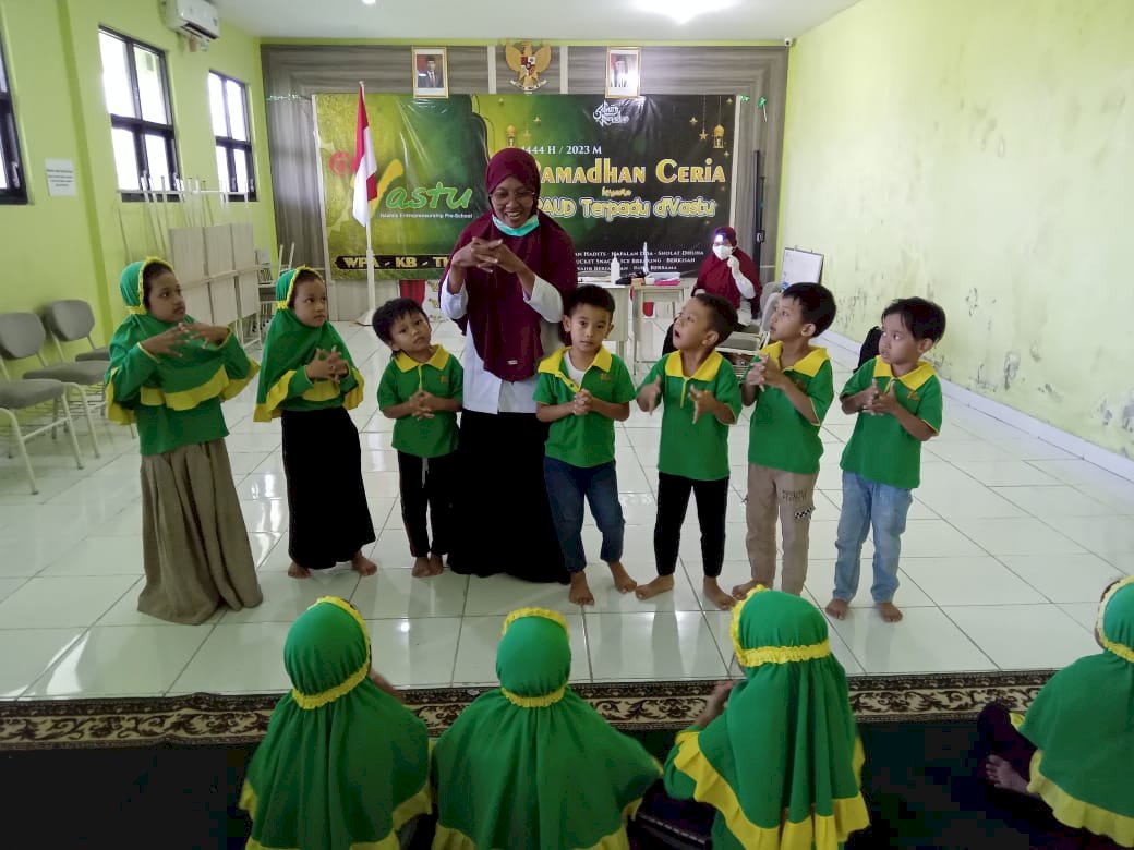 Penjaringan Anak Sekolah dan Penyuluhan Kesehatan di Paud D'Vastu