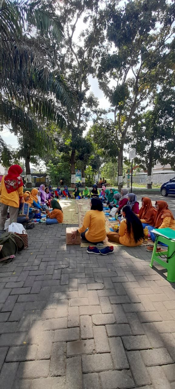 Refreshing Kader Kesehatan Kelurahan Gergunung