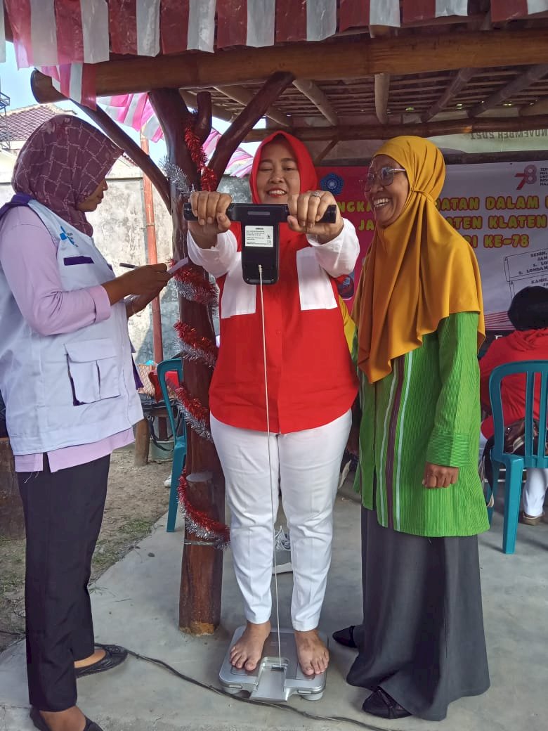 Pemeriksaan Kesehatan TP-PKK Kabupaten Klaten oleh Tim Puskesmas Klaten Utara