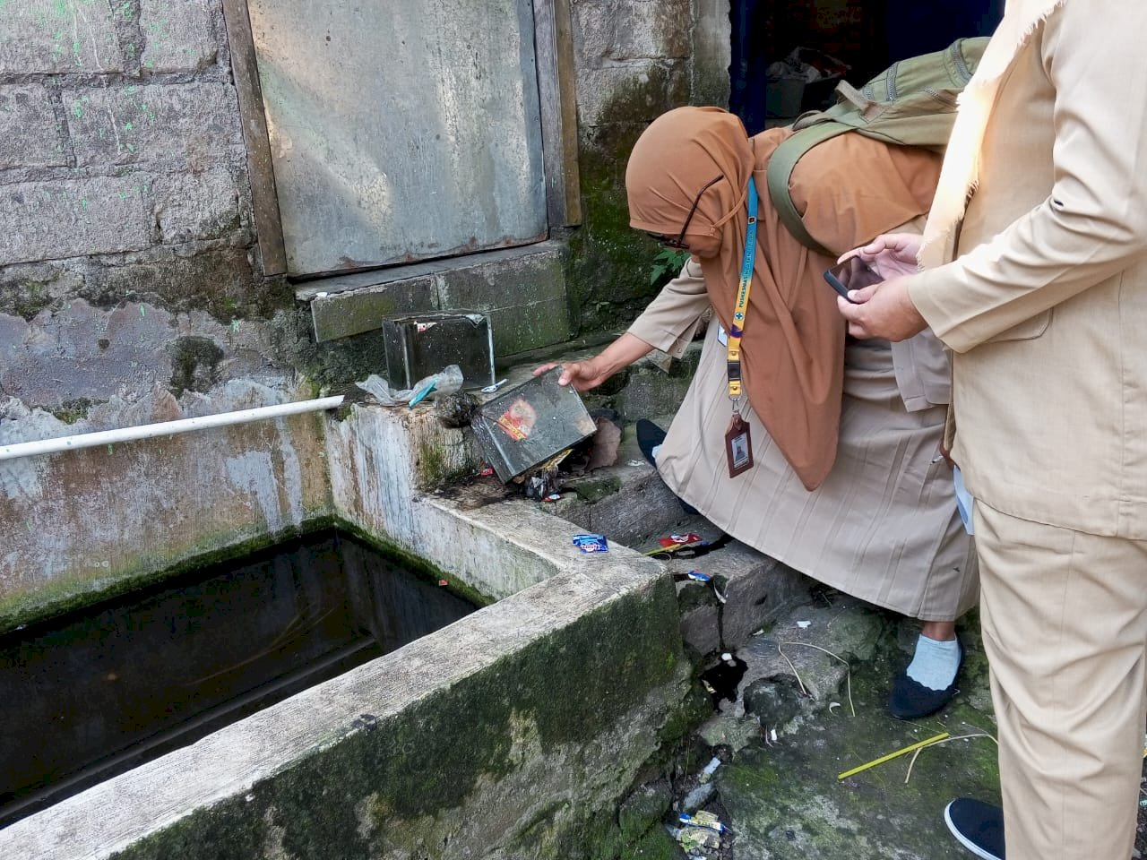 Penyelidikan Epidemiologi Kasus Demam Berdarah di Desa Jebugan