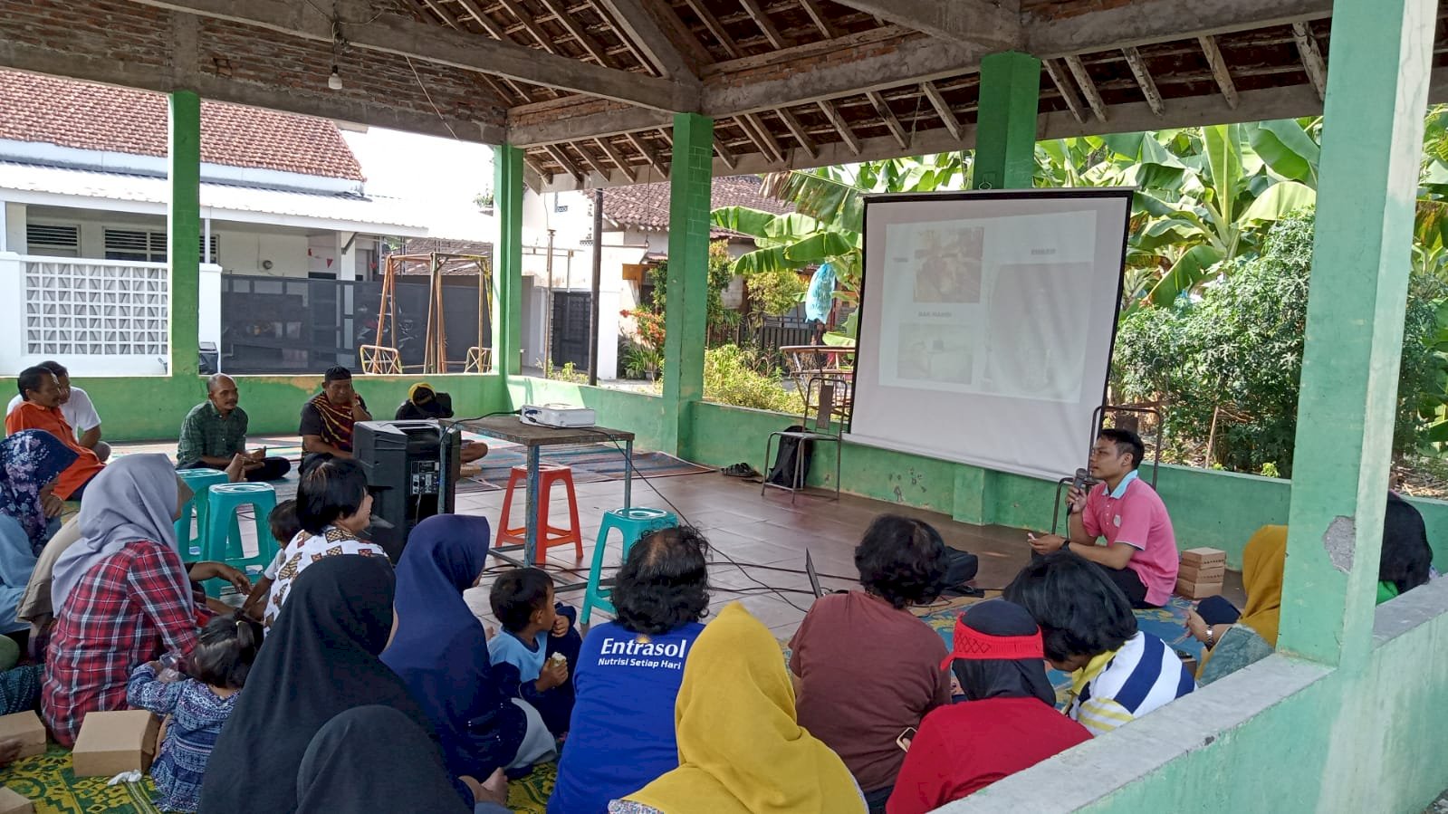 Penyuluhan Kesehatan di Dusun Semangkak Desa Sekarsuli