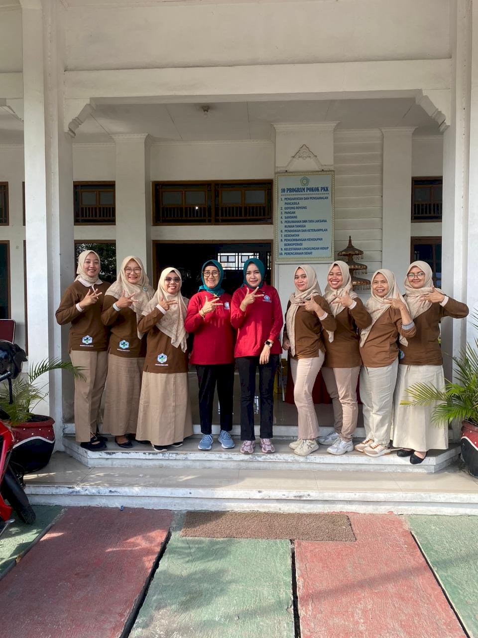 Cek Kesehatan Gratis dan Senam Pagi Bersama Ibu Fahrani Eka Wahyudiana