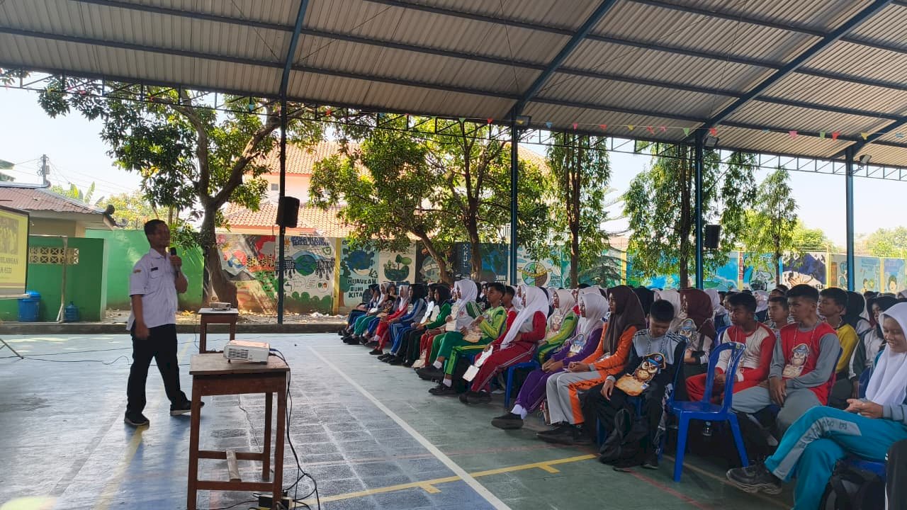 Penyuluhan Anemia pada MPLS SMK N 4 Klaten