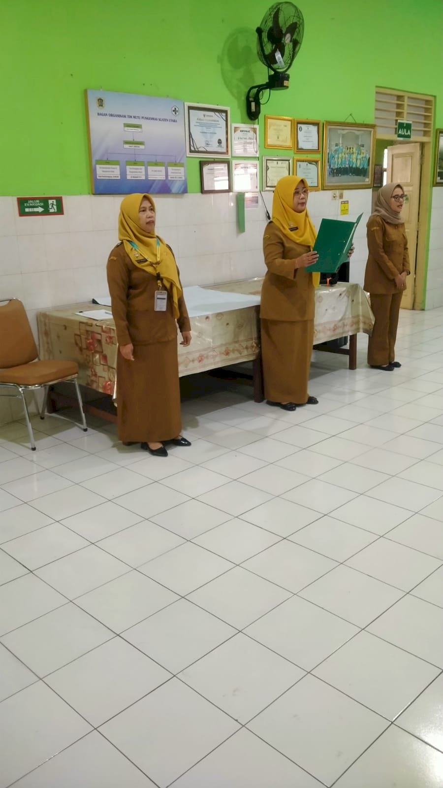 Apel pagi