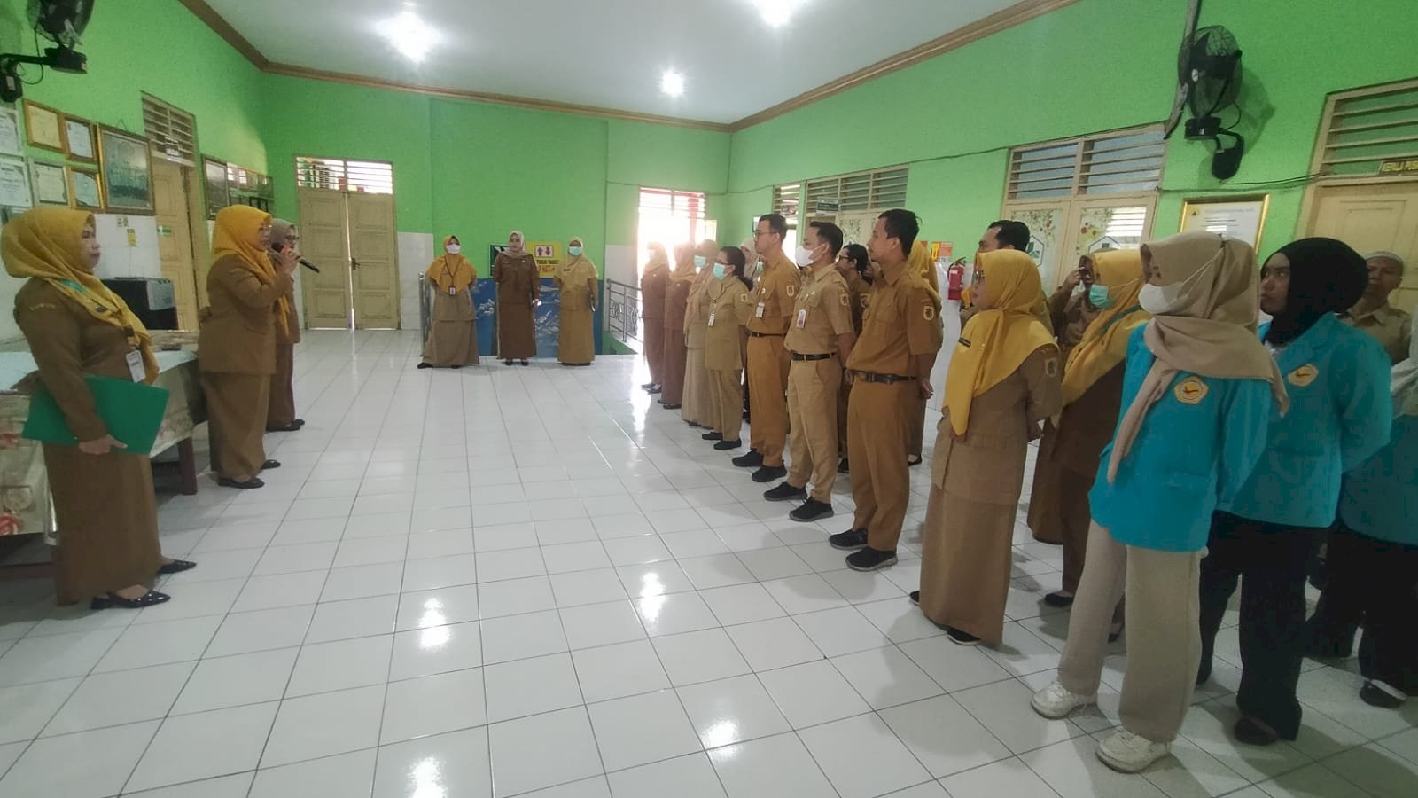 Apel pagi